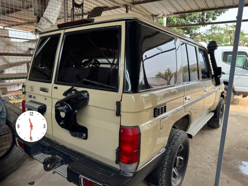 Vende-se Land Cruiser V8 chef máquina tudo de origem carro super cuidado