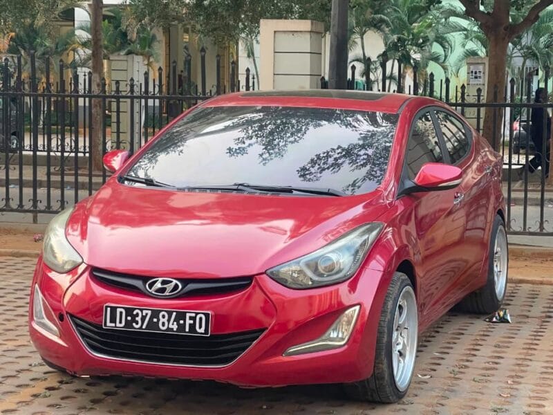 Venda de carro em ótimo estado e preço.