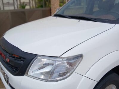 Toyota Hilux Automática 2014 Pick-up Limpa
