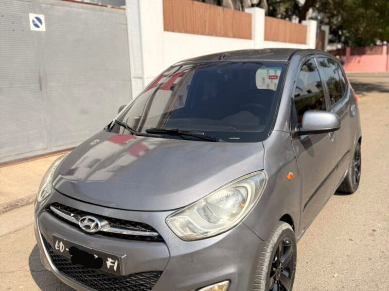 HUNDAI i10