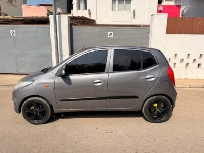 HUNDAI i10