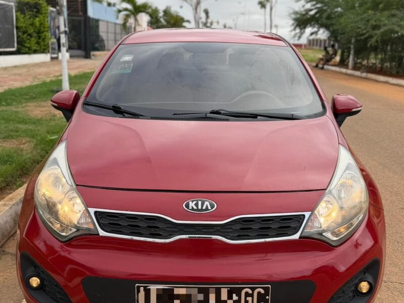 KIA RIO DESPORTIVO.