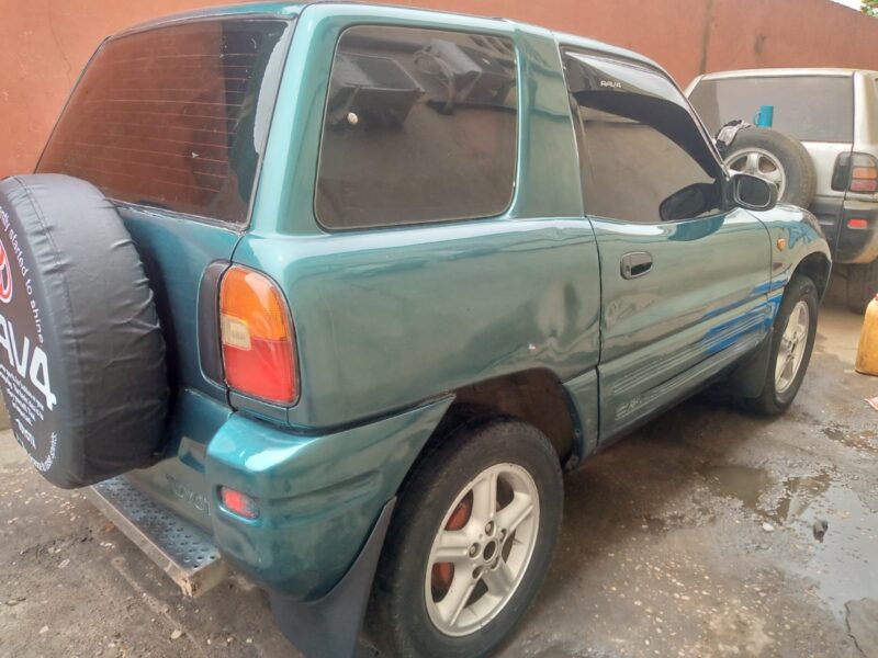 Rav4 Desportivo limpo