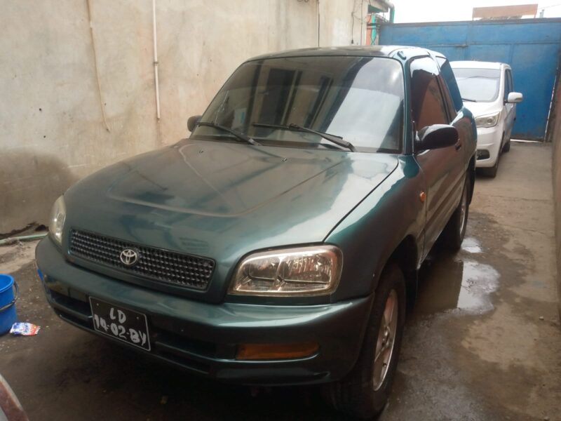 Rav4 Desportivo limpo