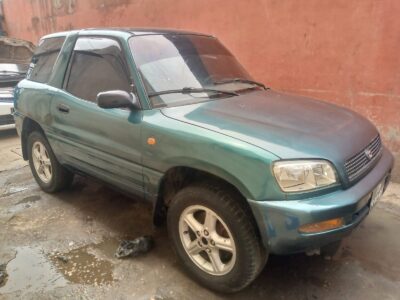 Rav4 Desportivo limpo